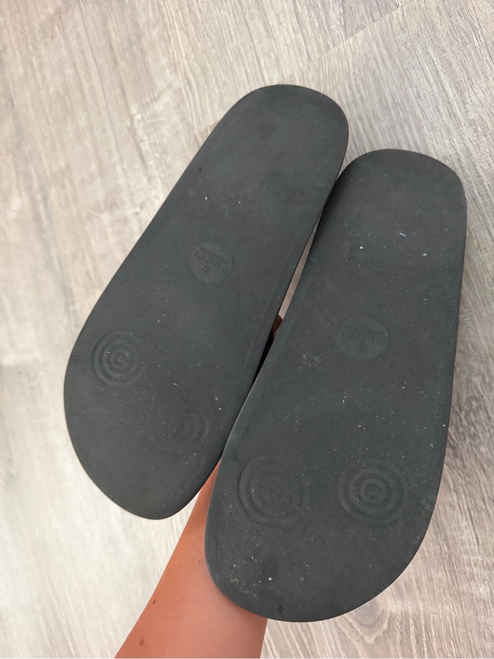 Gucci Pursuit '72 Slides - Picture 3 of 5